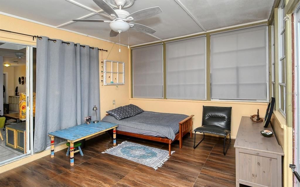 En Venta: $374,900 (3 camas, 2 baños, 1427 Pies cuadrados)