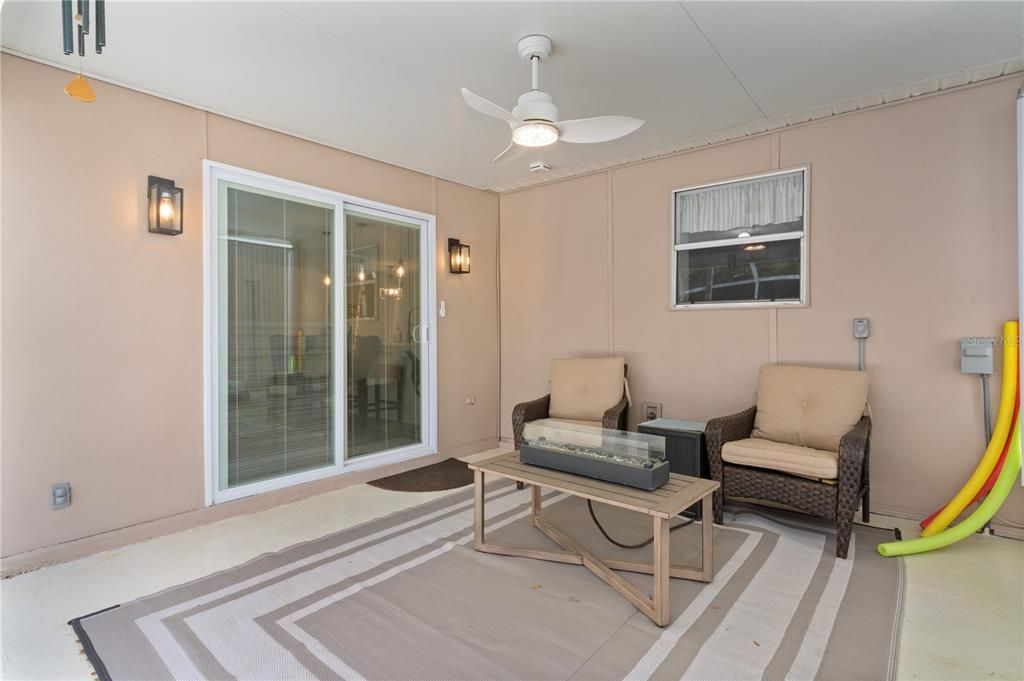 待售: $465,000 (2 贝兹, 2 浴室, 1388 平方英尺)