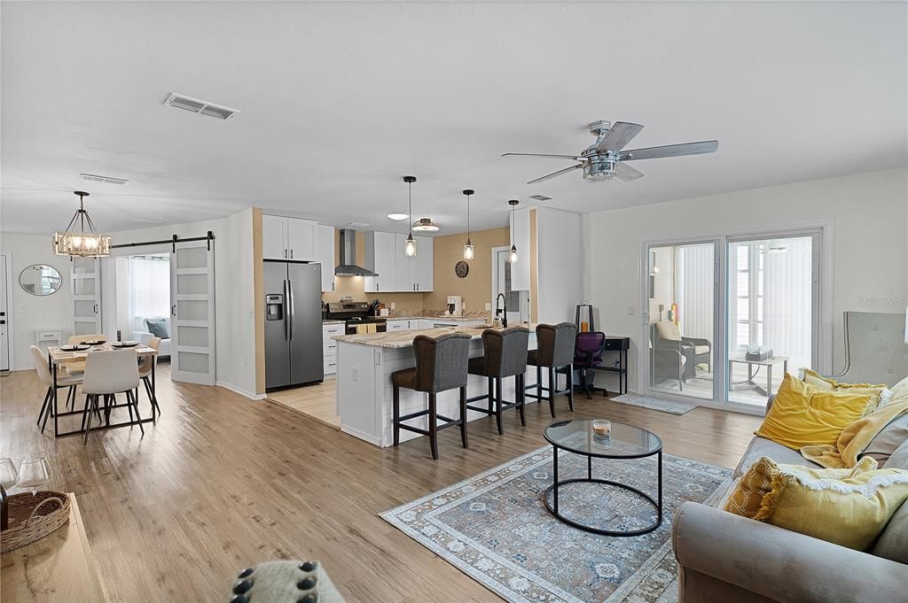 待售: $465,000 (2 贝兹, 2 浴室, 1388 平方英尺)