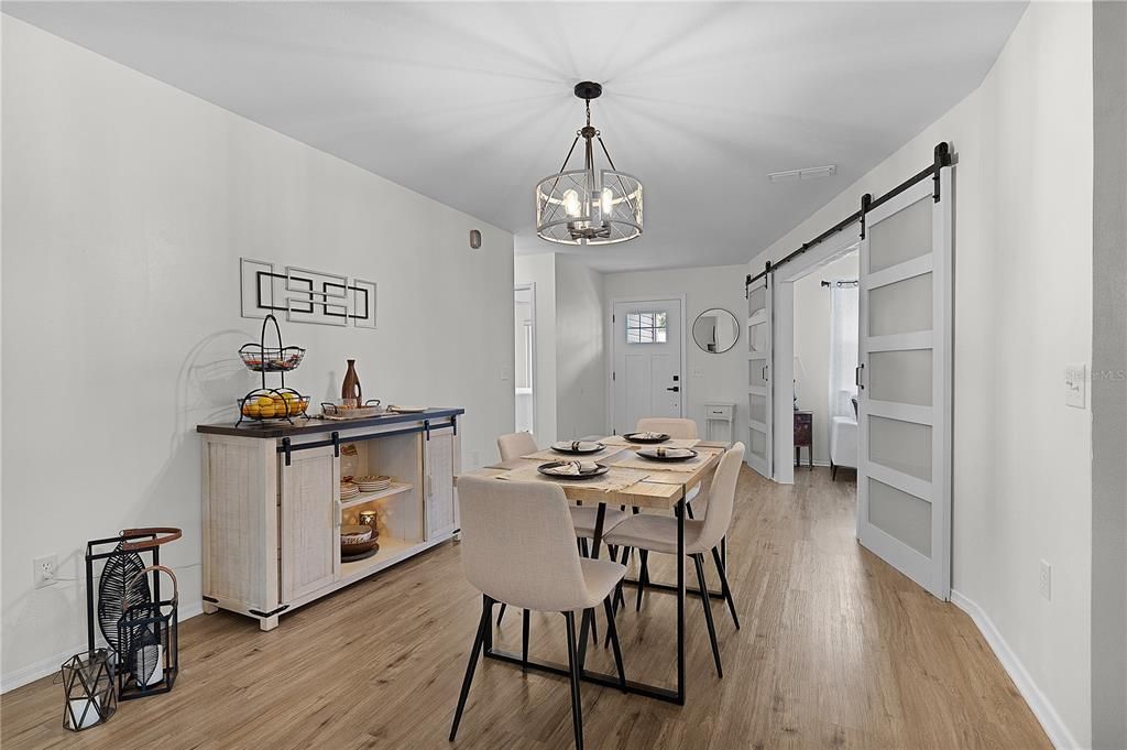 待售: $465,000 (2 贝兹, 2 浴室, 1388 平方英尺)