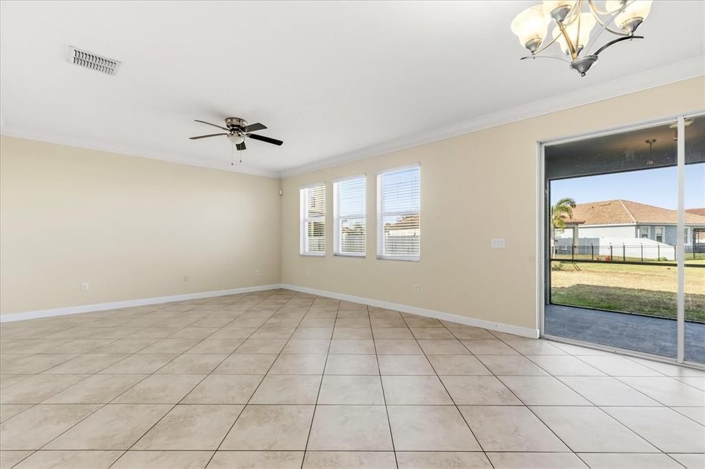 待售: $449,000 (4 贝兹, 2 浴室, 2594 平方英尺)