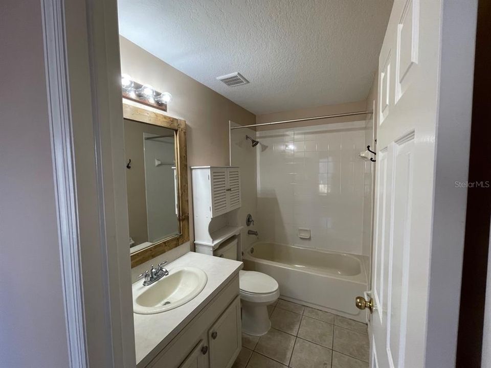 出租: $2,150 (2 贝兹, 2 浴室, 1216 平方英尺)