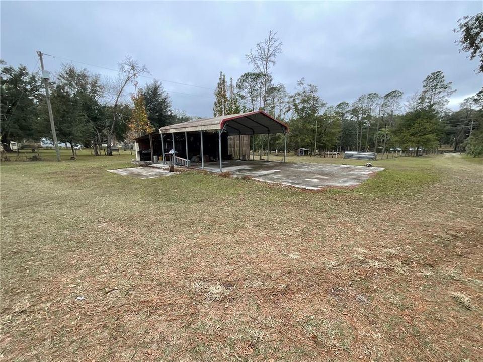 For Sale: $179,900 (3 beds, 2 baths, 1296 Square Feet)