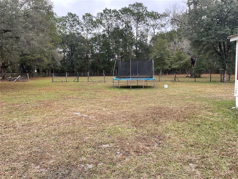 For Sale: $179,900 (3 beds, 2 baths, 1296 Square Feet)