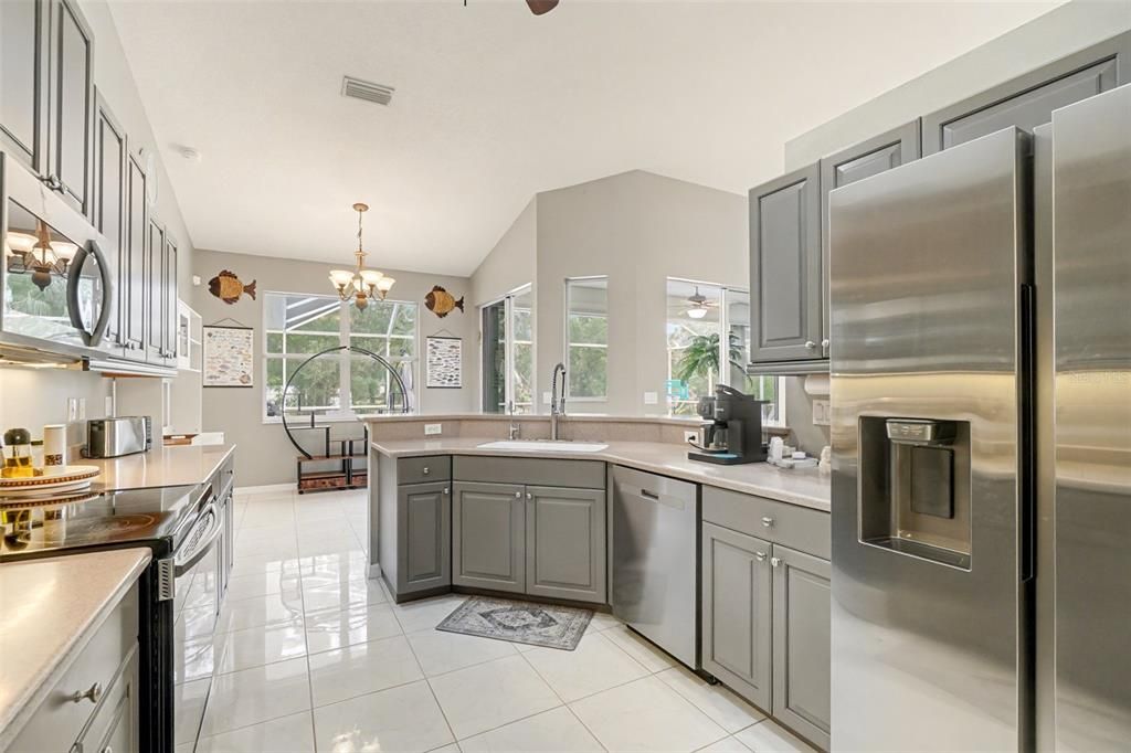 For Sale: $469,900 (3 beds, 2 baths, 2009 Square Feet)