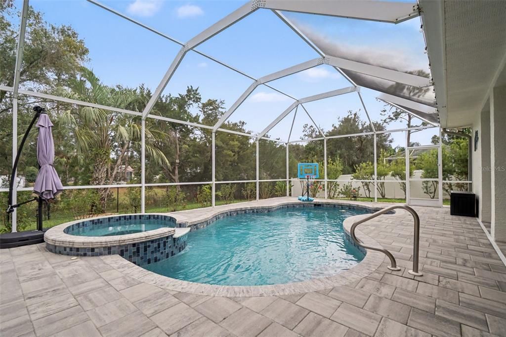 For Sale: $469,900 (3 beds, 2 baths, 2009 Square Feet)