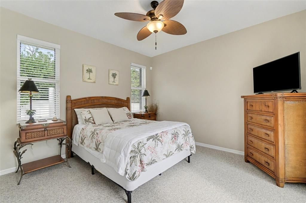 For Sale: $469,900 (3 beds, 2 baths, 2009 Square Feet)