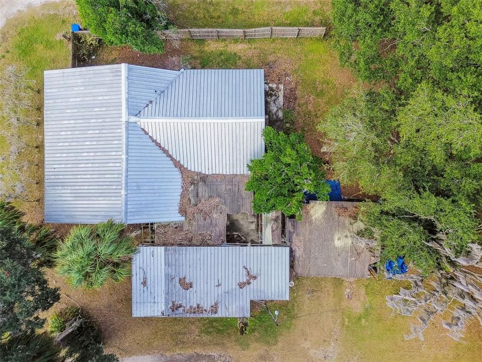 Activo con contrato: $325,000 (4 camas, 3 baños, 2366 Pies cuadrados)