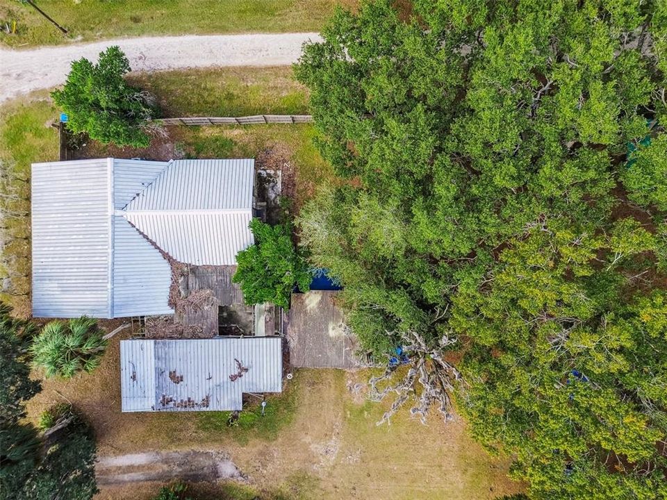 Activo con contrato: $325,000 (4 camas, 3 baños, 2366 Pies cuadrados)