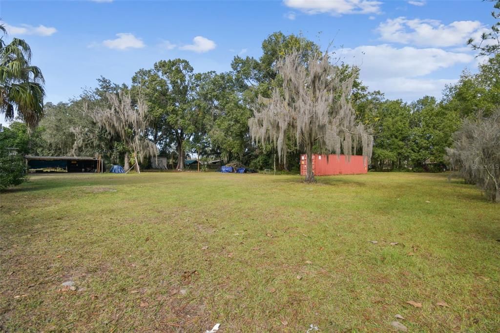 Activo con contrato: $325,000 (4 camas, 3 baños, 2366 Pies cuadrados)