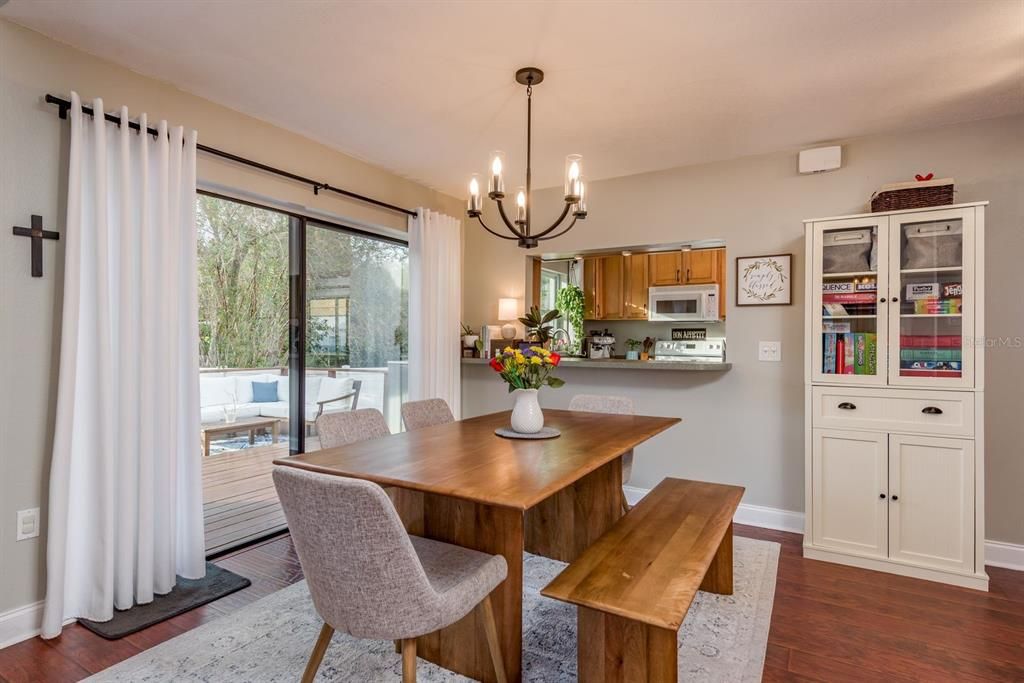 На продажу: $459,000 (3 спален, 2 ванн, 1630 Квадратных фут)