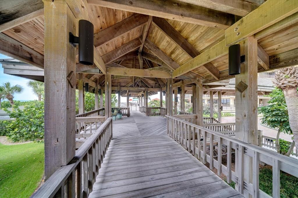 For Sale: $745,000 (2 beds, 2 baths, 1200 Square Feet)