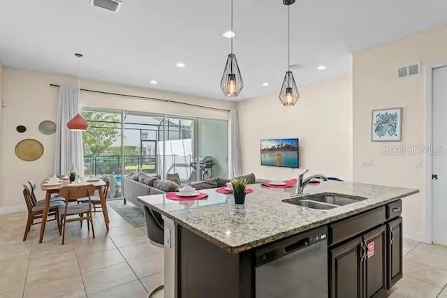 For Sale: $380,000 (4 beds, 3 baths, 1960 Square Feet)