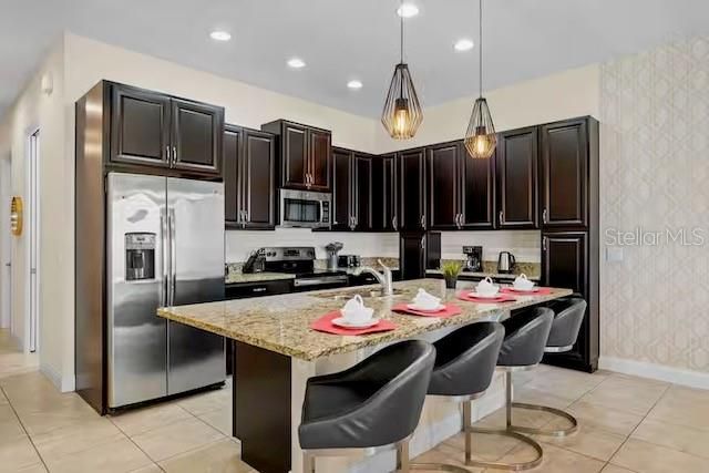 For Sale: $380,000 (4 beds, 3 baths, 1960 Square Feet)