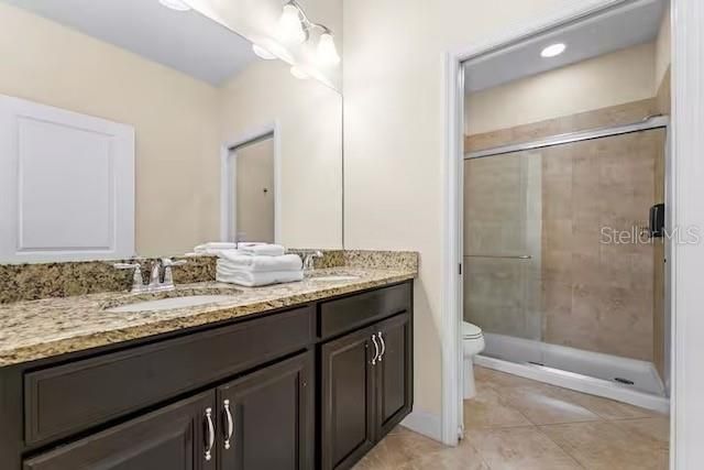 For Sale: $380,000 (4 beds, 3 baths, 1960 Square Feet)