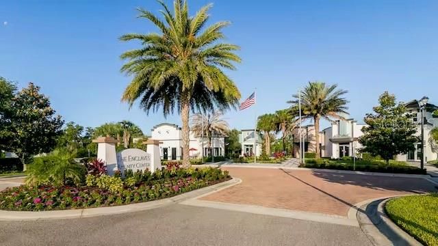 For Sale: $380,000 (4 beds, 3 baths, 1960 Square Feet)