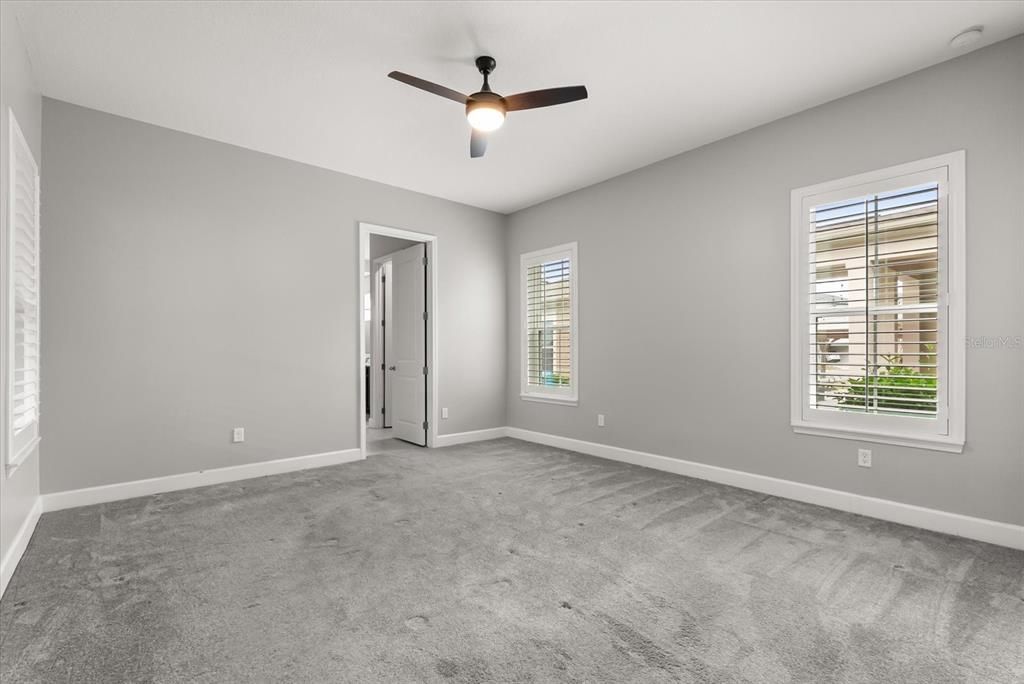 出租: $3,500 (3 贝兹, 2 浴室, 2632 平方英尺)