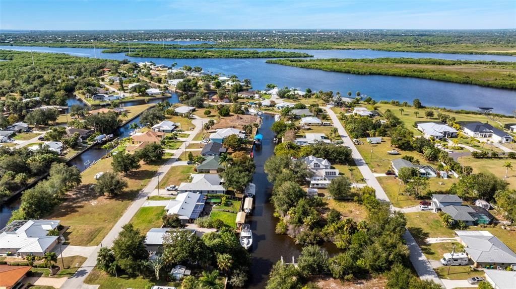 For Sale: $450,000 (3 beds, 2 baths, 1790 Square Feet)