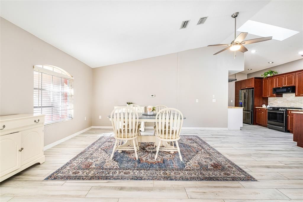 For Sale: $450,000 (3 beds, 2 baths, 1790 Square Feet)