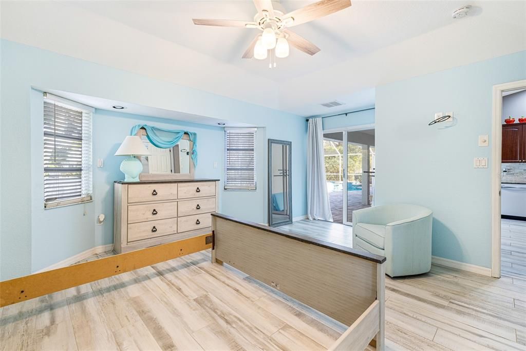 For Sale: $450,000 (3 beds, 2 baths, 1790 Square Feet)