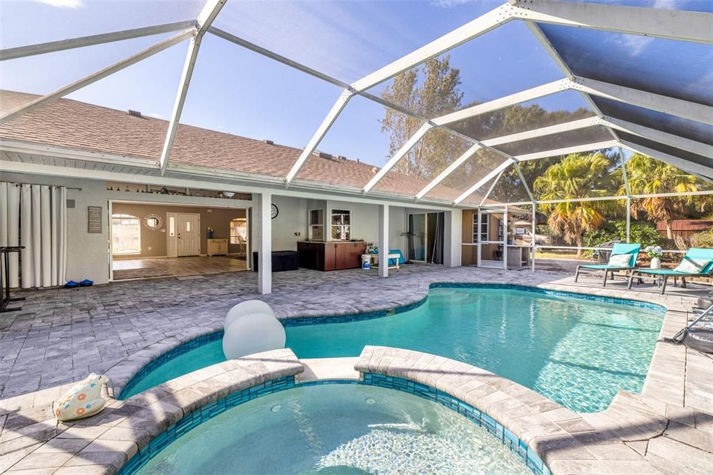 For Sale: $450,000 (3 beds, 2 baths, 1790 Square Feet)