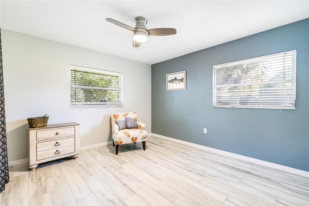 For Sale: $450,000 (3 beds, 2 baths, 1790 Square Feet)