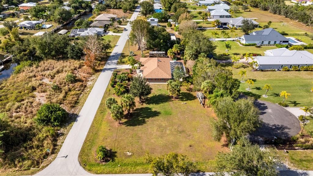 For Sale: $450,000 (3 beds, 2 baths, 1790 Square Feet)