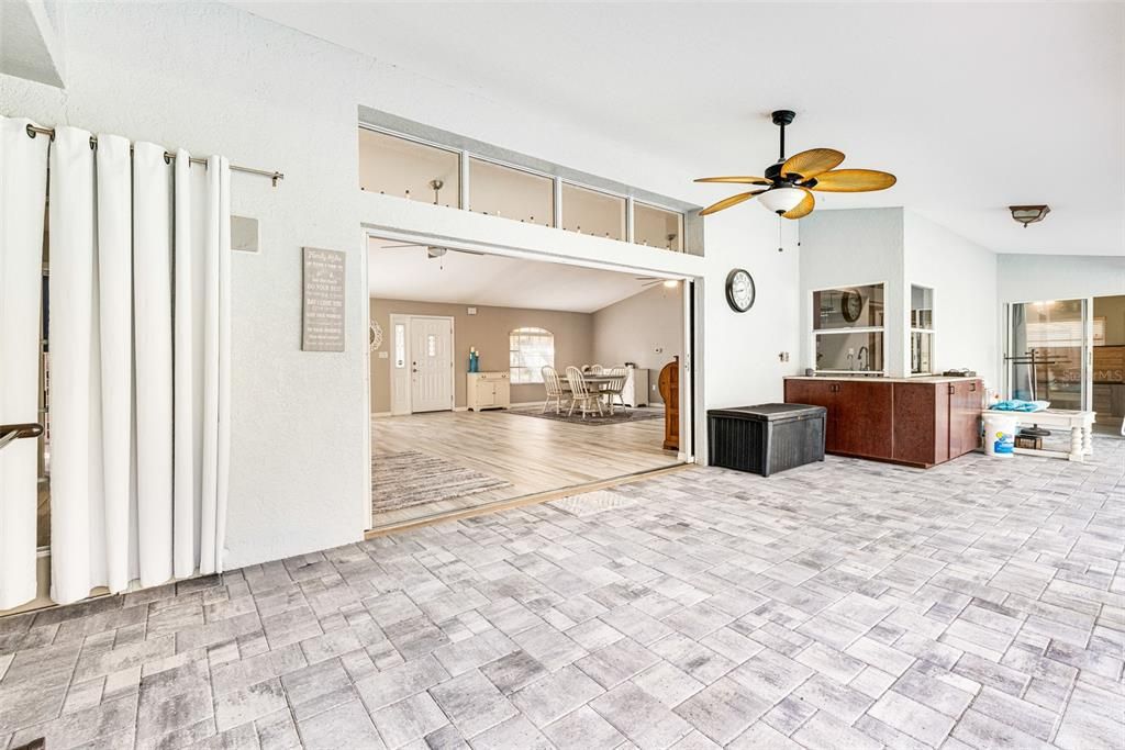 For Sale: $450,000 (3 beds, 2 baths, 1790 Square Feet)