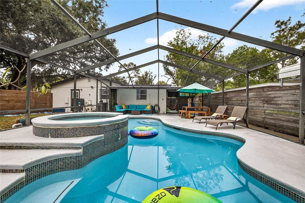 待售: $380,000 (3 贝兹, 2 浴室, 1249 平方英尺)