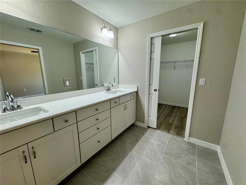 待售: $389,000 (3 贝兹, 2 浴室, 1927 平方英尺)