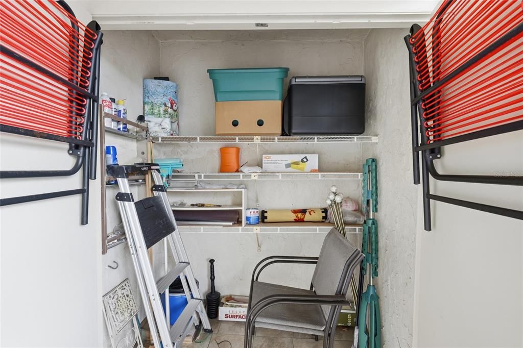 For Sale: $159,900 (2 beds, 2 baths, 1144 Square Feet)