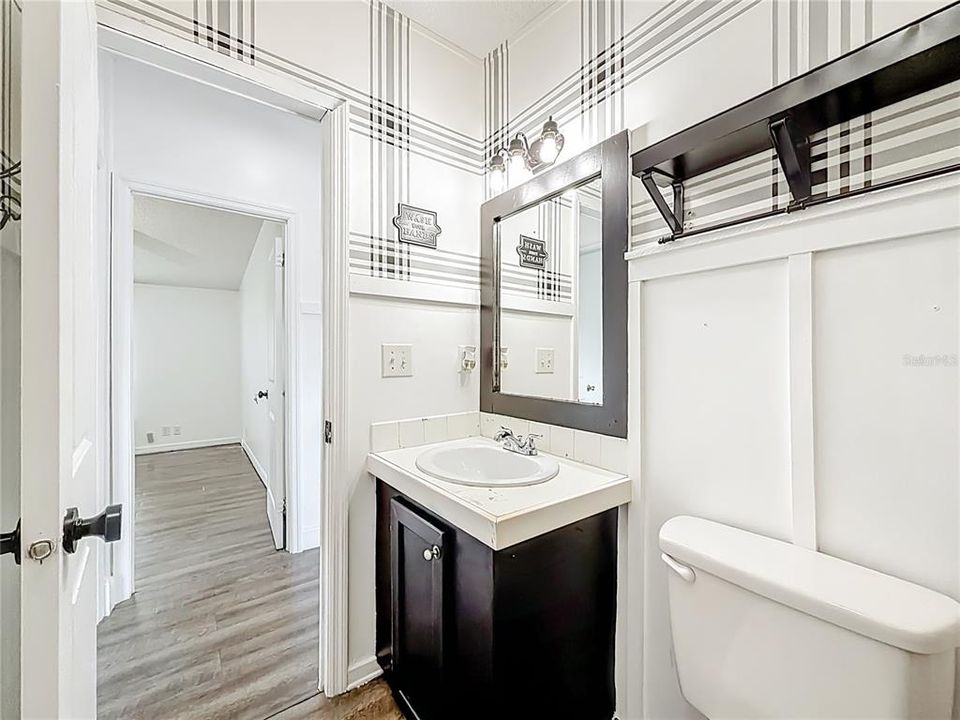 For Sale: $179,999 (4 beds, 2 baths, 1716 Square Feet)