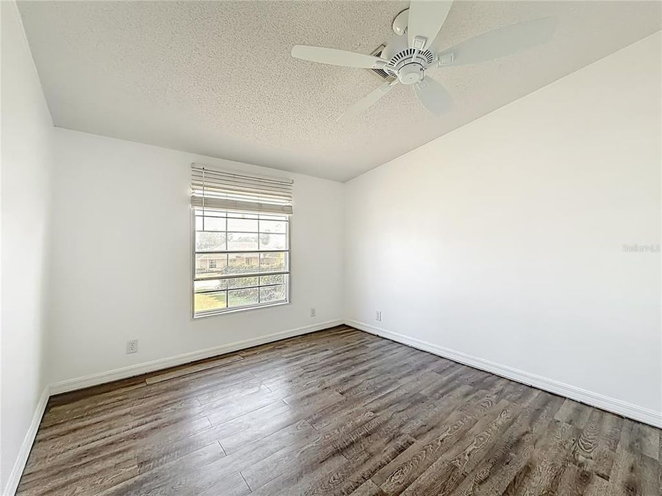 For Sale: $179,999 (4 beds, 2 baths, 1716 Square Feet)