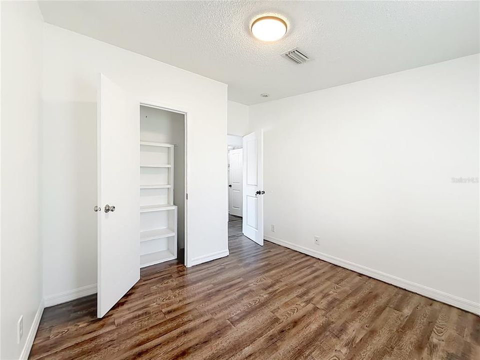 For Sale: $179,999 (4 beds, 2 baths, 1716 Square Feet)