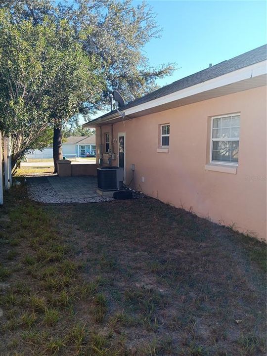 For Sale: $199,000 (3 beds, 2 baths, 1154 Square Feet)