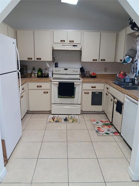 For Sale: $199,000 (3 beds, 2 baths, 1154 Square Feet)