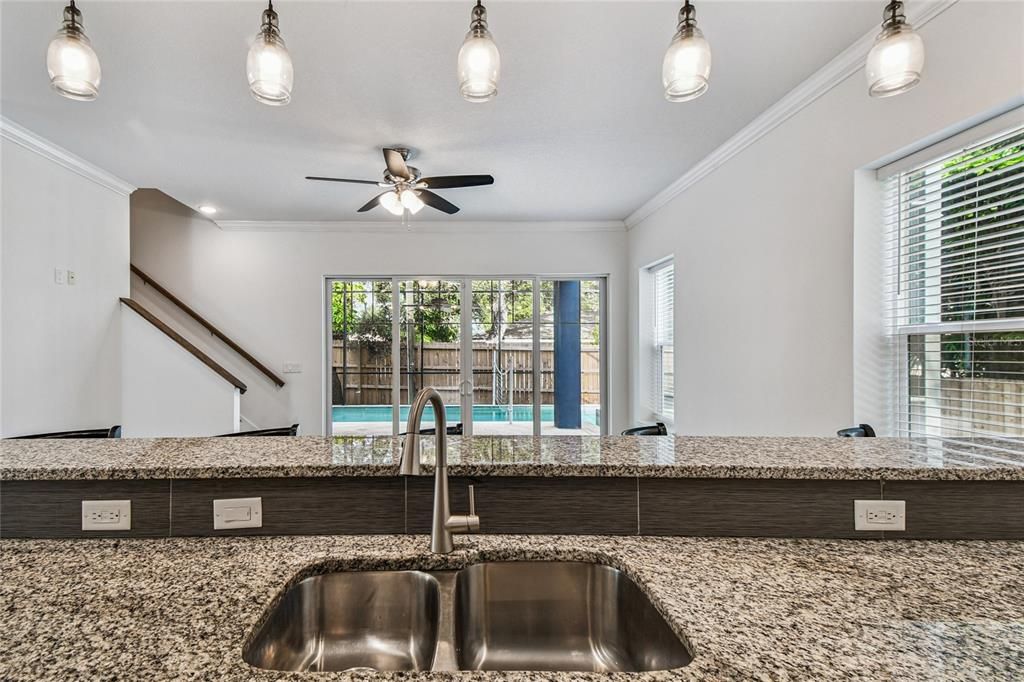 For Sale: $1,150,000 (6 beds, 6 baths, 3974 Square Feet)