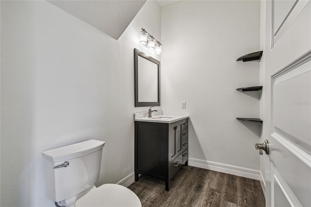 For Sale: $1,150,000 (6 beds, 6 baths, 3974 Square Feet)