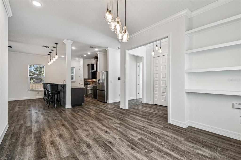 For Sale: $1,150,000 (6 beds, 6 baths, 3974 Square Feet)