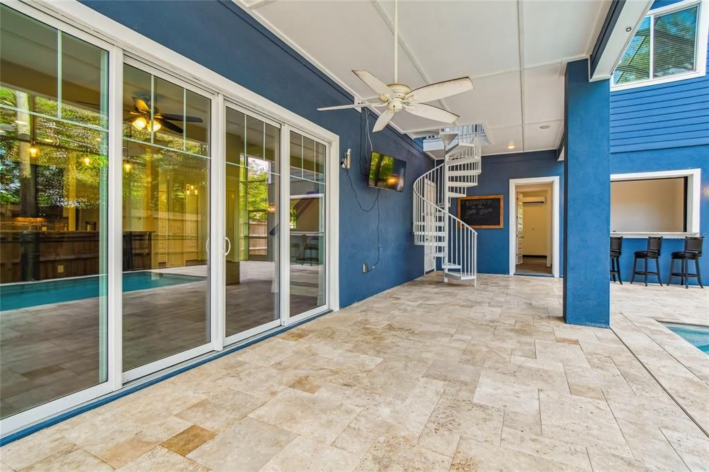 For Sale: $1,150,000 (6 beds, 6 baths, 3974 Square Feet)