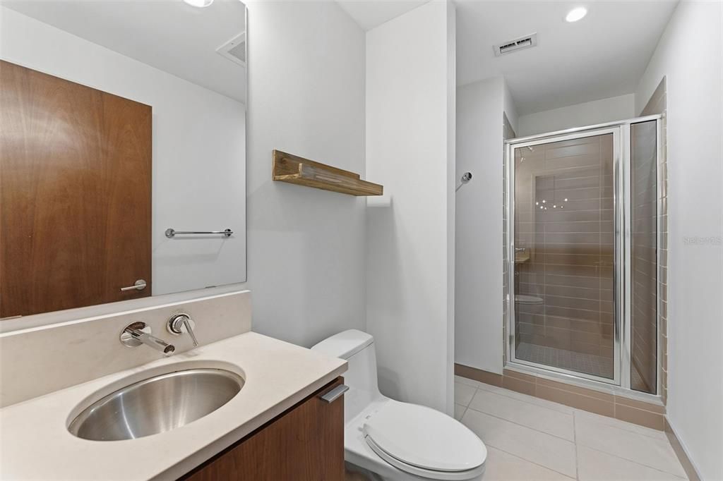 出租: $3,200 (2 贝兹, 2 浴室, 1170 平方英尺)