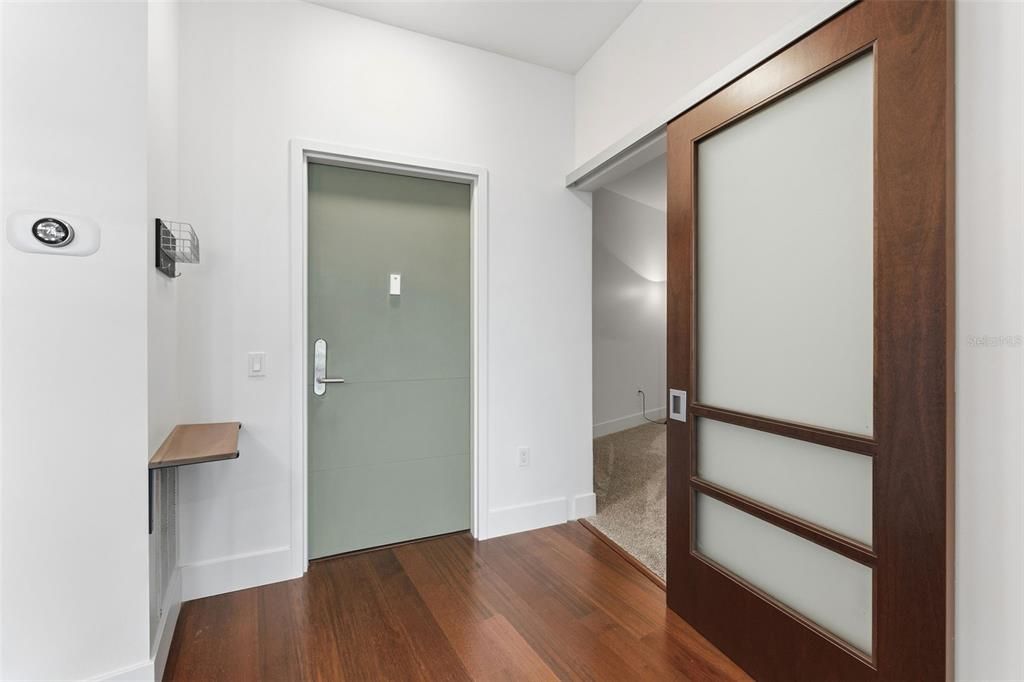 出租: $3,200 (2 贝兹, 2 浴室, 1170 平方英尺)