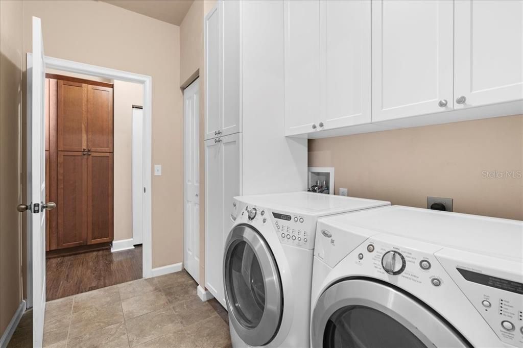 待售: $485,000 (4 贝兹, 3 浴室, 2508 平方英尺)