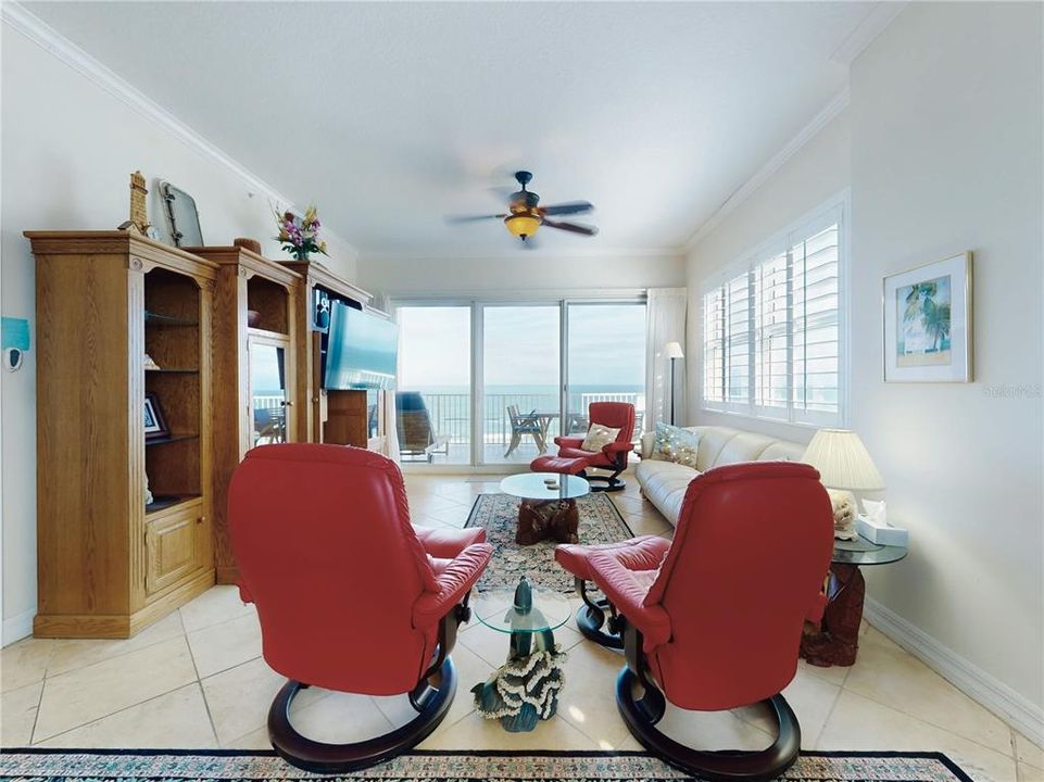 For Sale: $1,300,000 (3 beds, 3 baths, 2226 Square Feet)