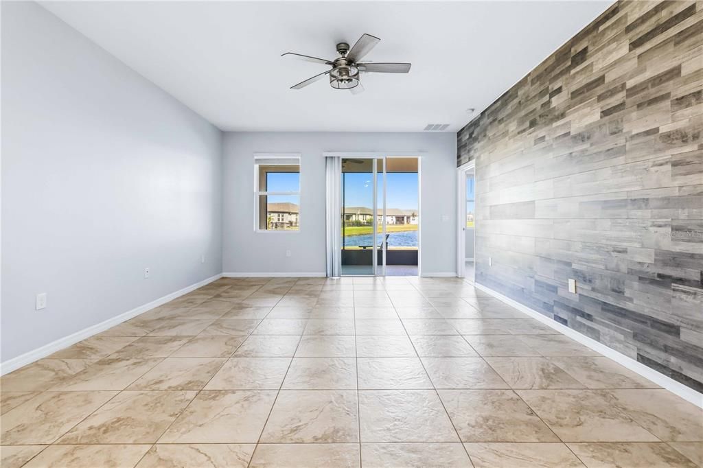 En Venta: $375,000 (4 camas, 2 baños, 1616 Pies cuadrados)