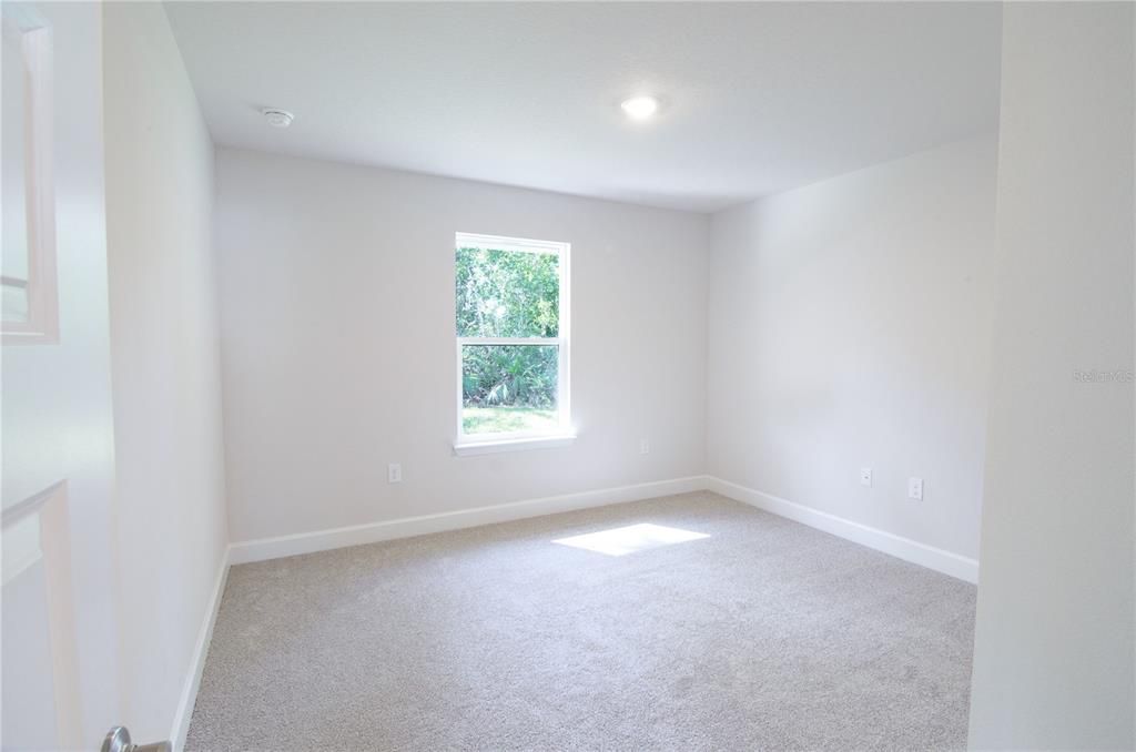 For Sale: $347,100 (4 beds, 2 baths, 1755 Square Feet)