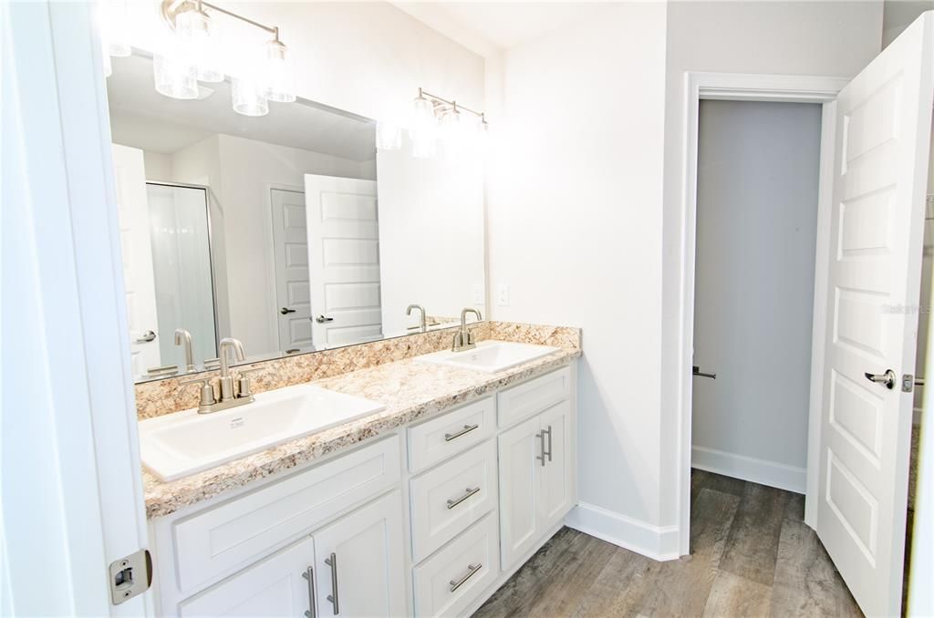 For Sale: $347,100 (4 beds, 2 baths, 1755 Square Feet)