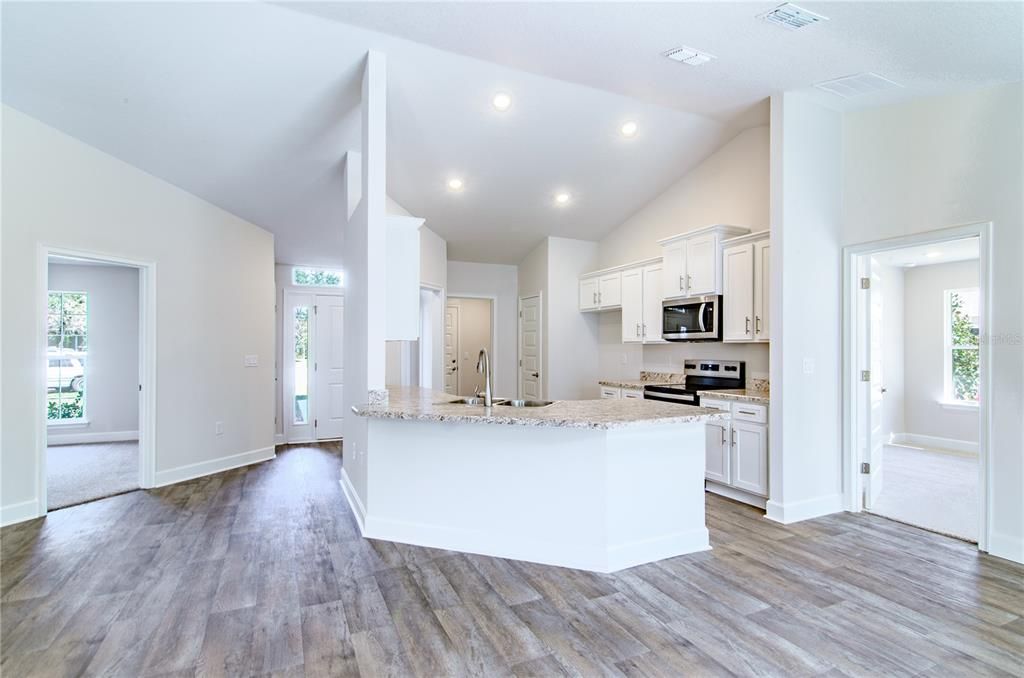 For Sale: $347,100 (4 beds, 2 baths, 1755 Square Feet)