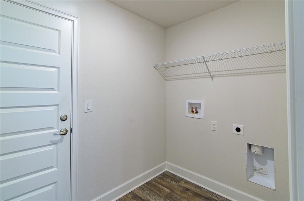 For Sale: $347,100 (4 beds, 2 baths, 1755 Square Feet)