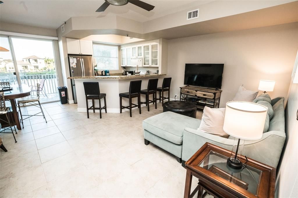 待售: $525,000 (3 贝兹, 3 浴室, 1593 平方英尺)